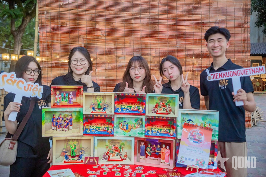 Kể chuyện di sản bằng ngôn ngữ thời đại